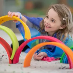 Integracja sensoryczna do jakiego wieku? Kluczowe informacje dla rodziców