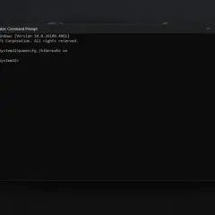 Wpisanie komendy `powercfg /hibernate on` w wierszu poleceń aktywuje funkcję hibernacji systemu Windows.