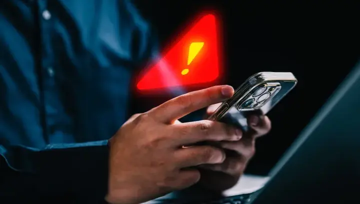 Jak sprawdzić czy telefon jest na podsłuchu iPhone i uniknąć zagrożeń
