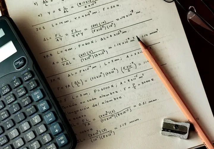 Co oznacza wykrzyknik w matematyce? Zrozum silnię i jej zastosowania